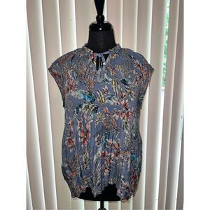 Status by Chenault Top